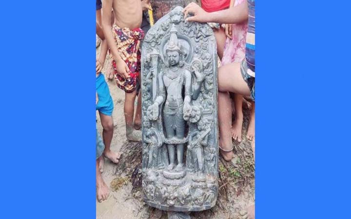 নাটোরে প্রাচীন বিষ্ণুমূর্তি উদ্ধার